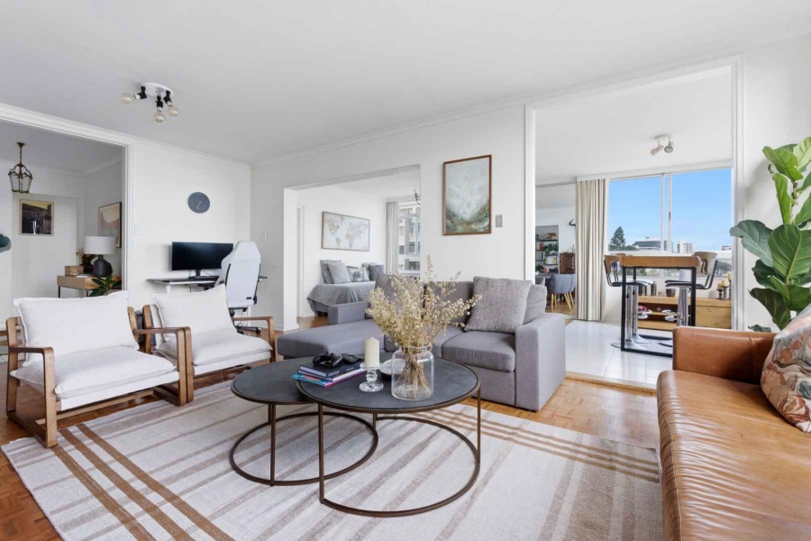 2 Bedroom Property for Sale in Sea Point Western Cape